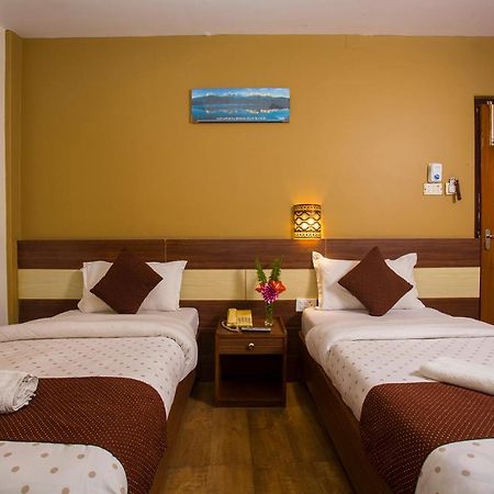 Hotel Trip Pokhara Eksteriør billede